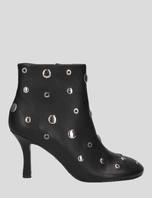 Ankle boots with studs black