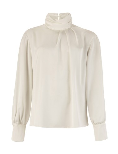 Camicia in raso fluido pieghe collo gesso