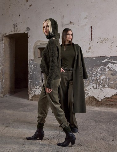 Cappotto lungo in cashmere con balze wenge