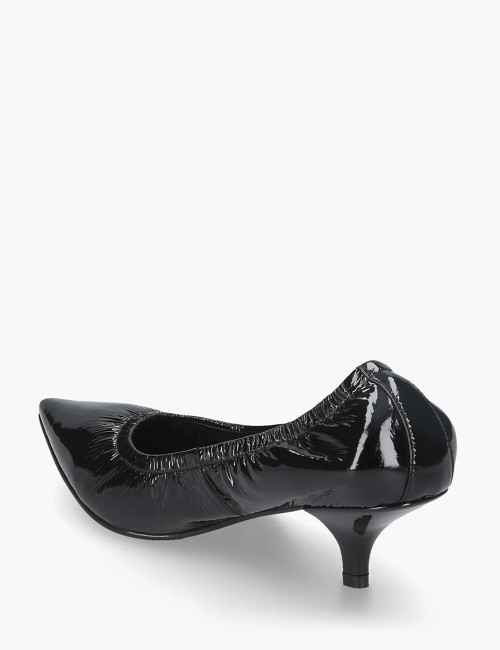 Lory Black Pump