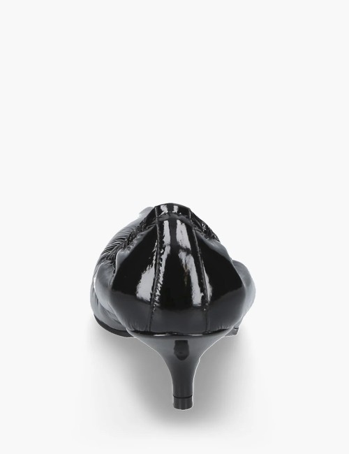 Lory Black Pump