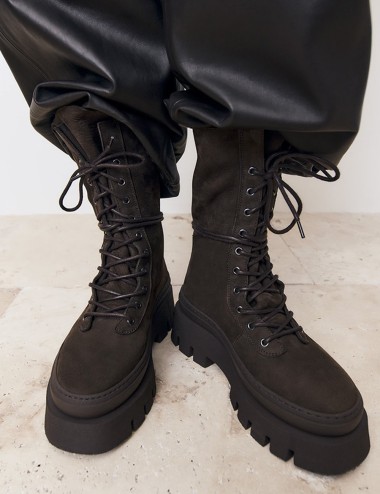 Lace-up ankle boot suede chocolate