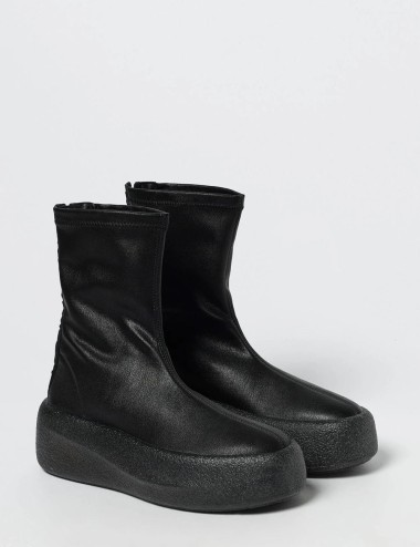 Stivaletti con zeppa neri