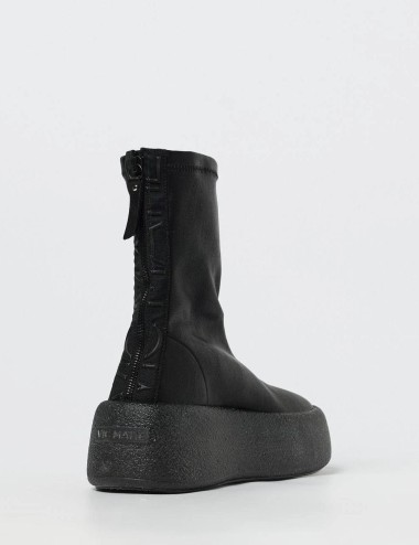 Stivaletti con zeppa neri