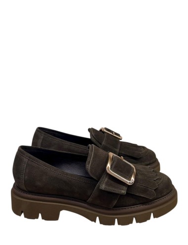 Mocassino scamosciato con fibbia testa di moro