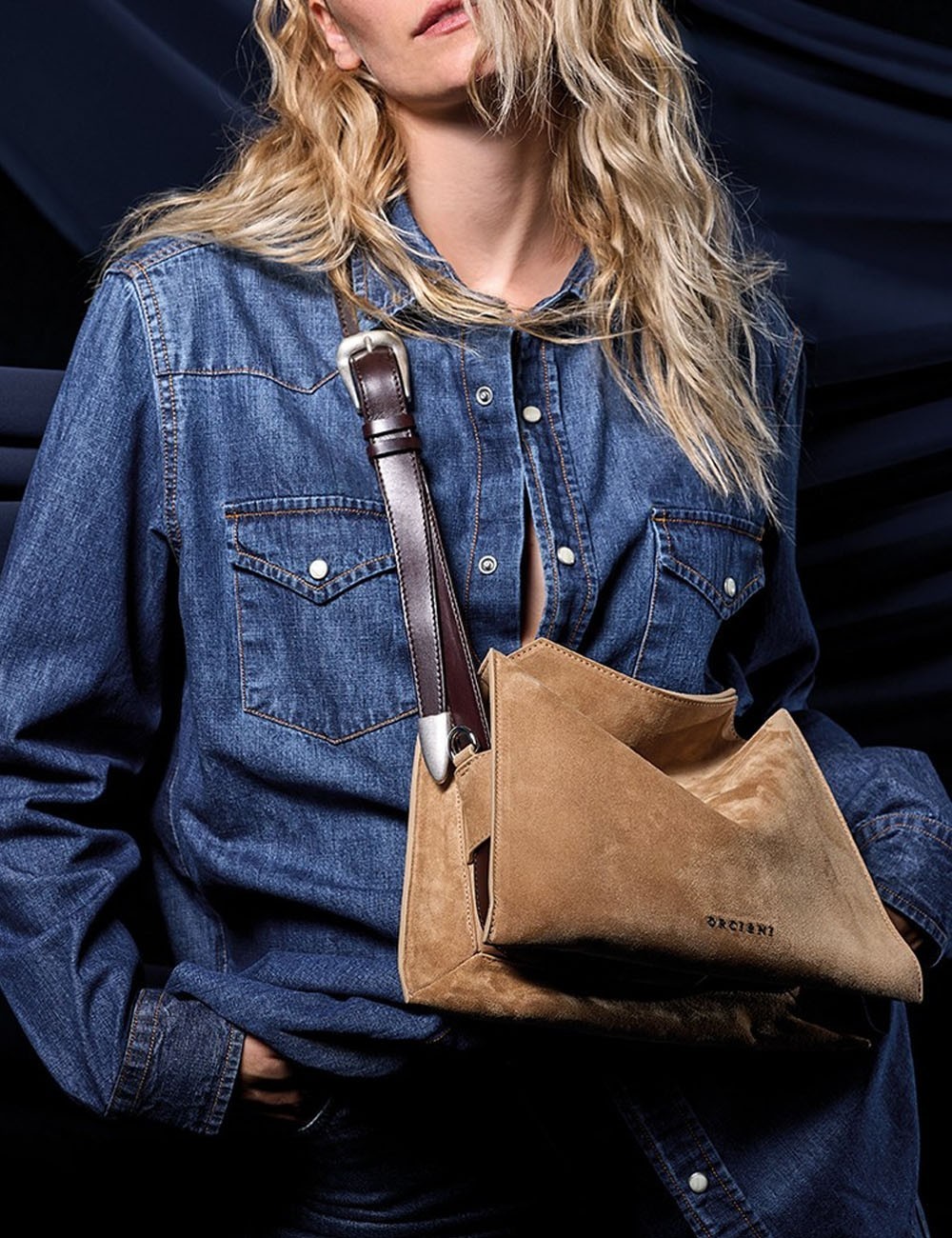 Trinity Peach Small suede shoulder bag beige