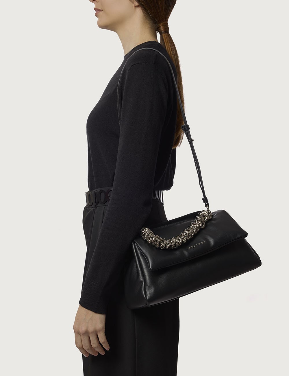 Borsa Sveva Longuette Nappa Bold a spalla in nappa imbottita nero