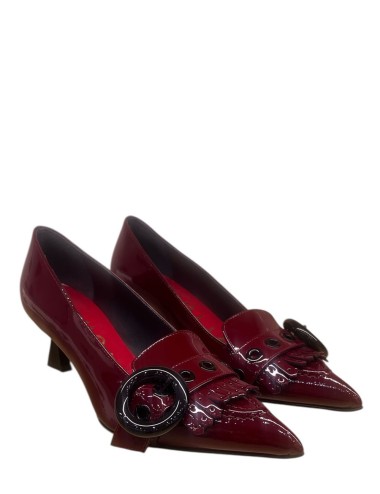 Scarpa con tacco in vernice bordeaux