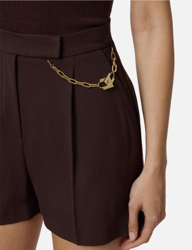 Shorts in gabardina con logo gioiello cacao
