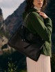 Venus Soft Midi grained leather shoulder bag black