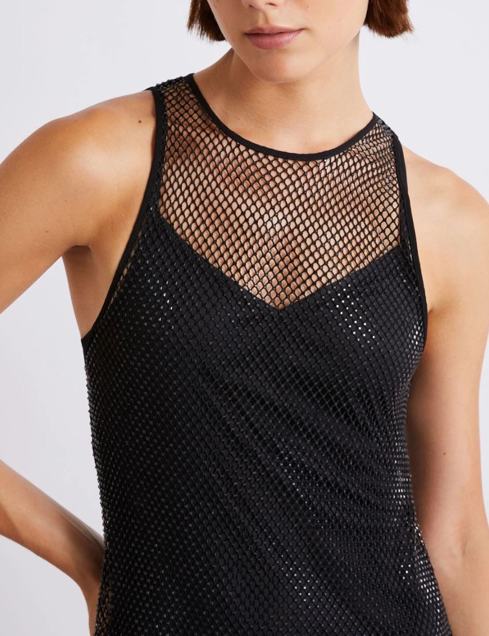 Abito smanicato in rete di strass nero