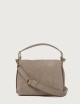 Borsa Nana Peach Small a mano in pelle con tracolla sabbia