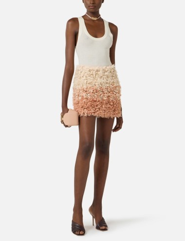 Minigonna in tulle con ricami floreali burro carne