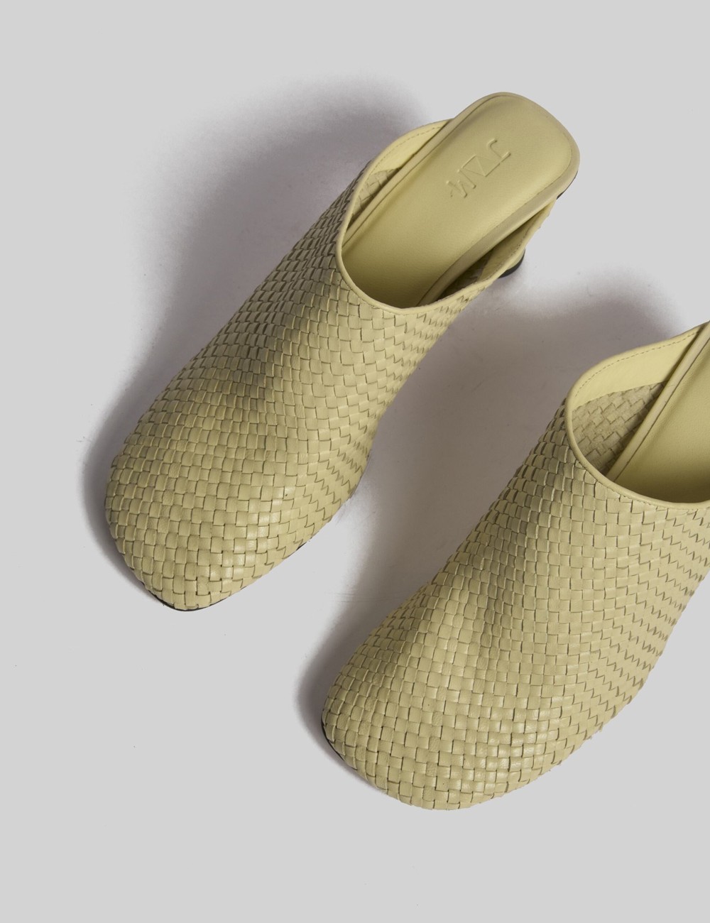 Scarpa con tacco DELLA in pelle avorio