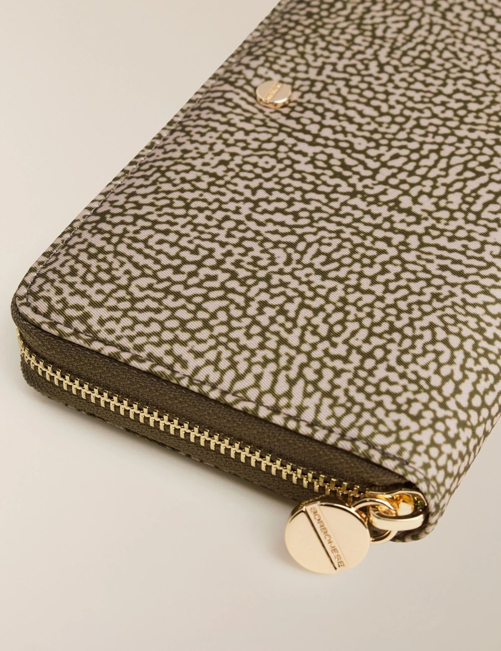 LARGE ZIP-AROUND WALLET OLIVE
