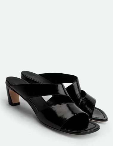 Mules Nala in vernice nera