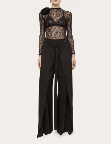 Body in pizzo con dettagli floreali nero