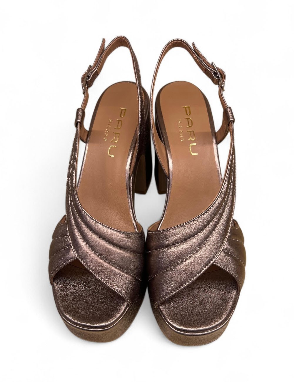 Sandalo con plateau in pelle bronzo