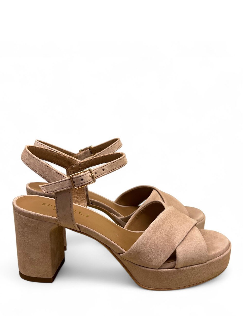 Sandalo con plateau scamosciato a face incrociate nocciola