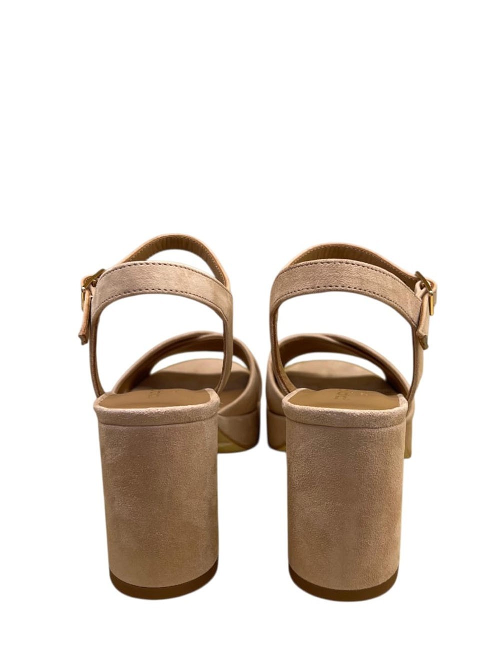 Sandalo con plateau scamosciato a face incrociate nocciola