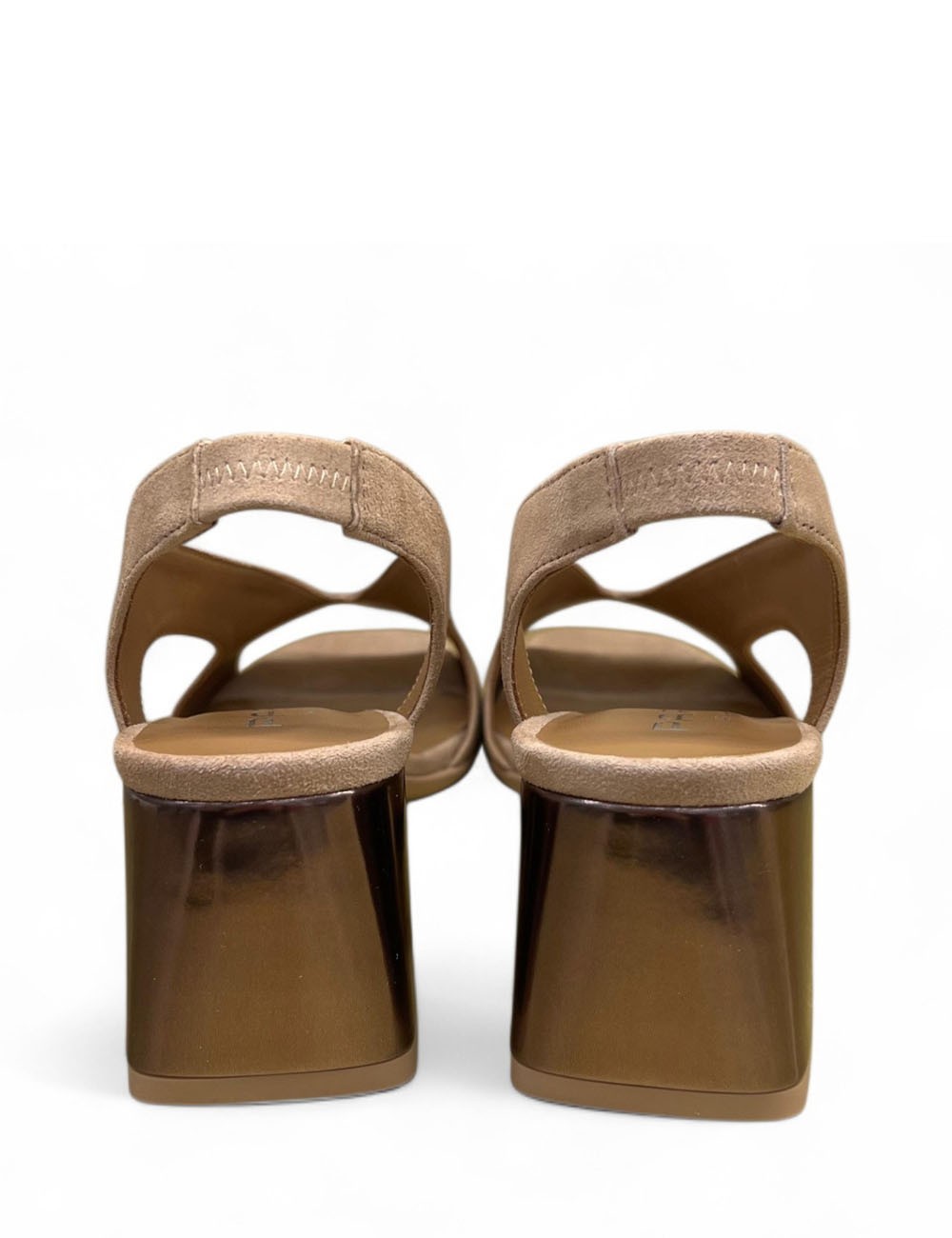 Sandalo slingback scamosciato nocciola