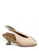 Sandalo slingback spuntato in vernice cipria