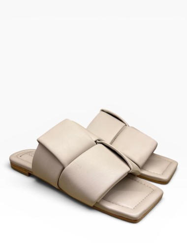 Ciabatta con fascia intrecciata in pelle ivory