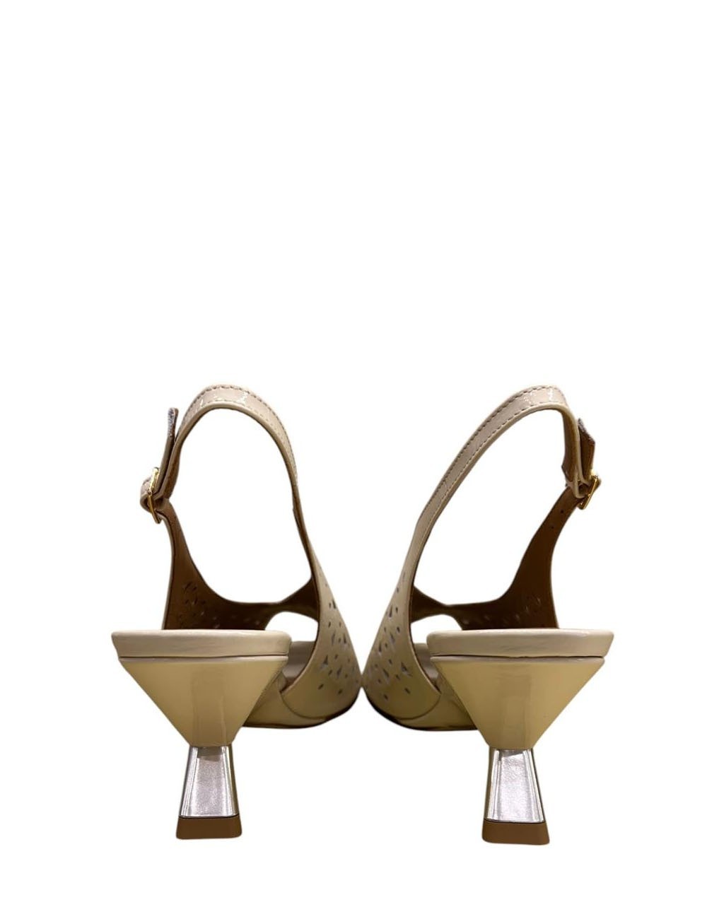 Slingback spuntata traforata in pelle burro