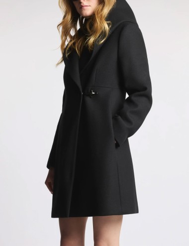 Coat in wool and cashmere gauzed fabric