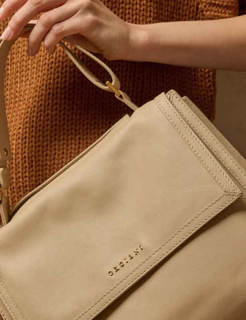 Sveva Nappa Medium leather shoulder bag with strap ivory