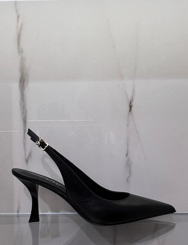 Chanel Katerina a punta con tacco nera