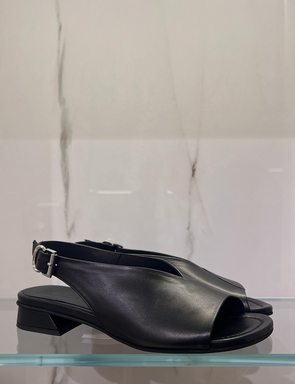 Sandali Christin in nappa neri