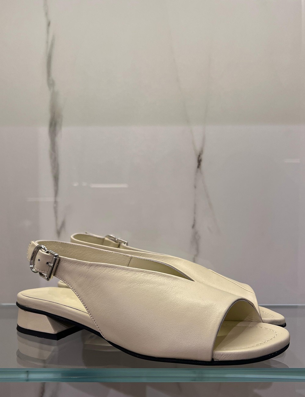 Sandali Christin in nappa beige