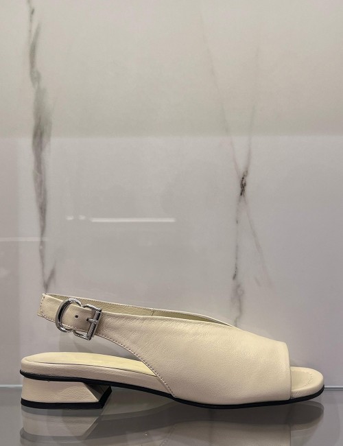 Sandali Christin in nappa beige