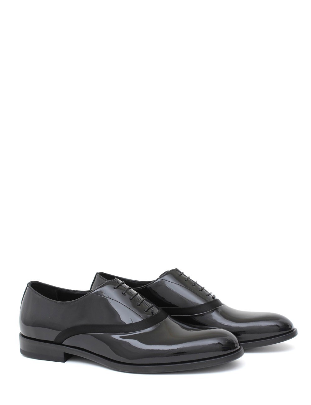 Scarpa con lacci in pelle nera lucida