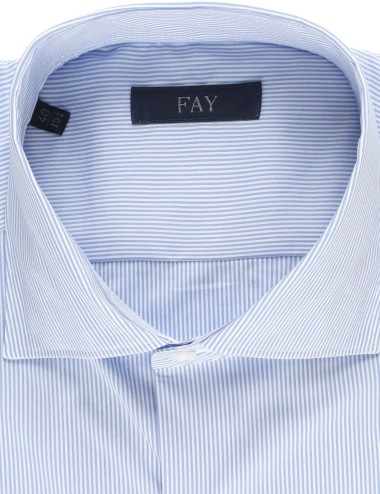 Camicia regular fit con collo francese in popeline azzurra