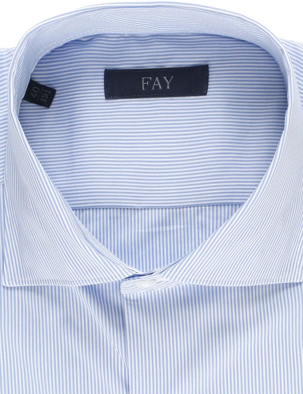 Camicia regular fit con collo francese in popeline azzurra