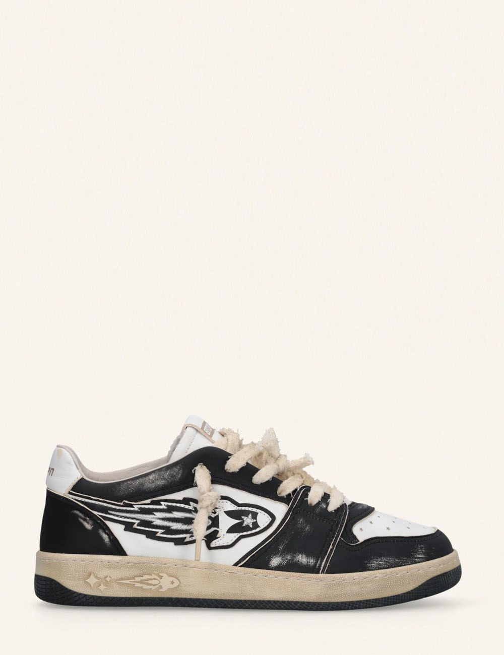 Entjpn Egg Rocket Vintage Black Leather Men's Sneakers