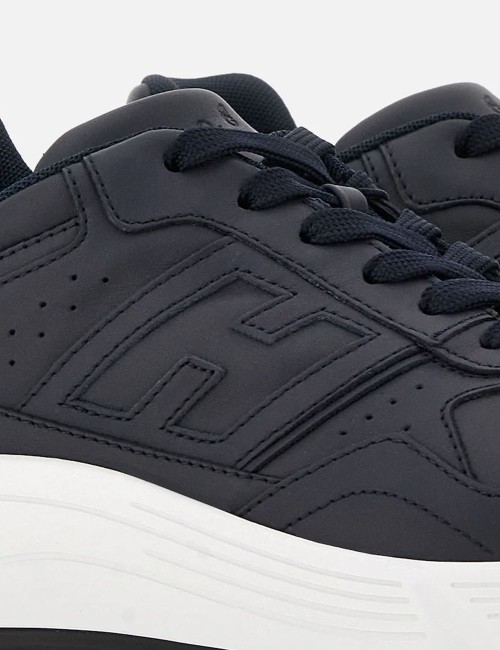 Sneakers in leather Hyperlight Blue