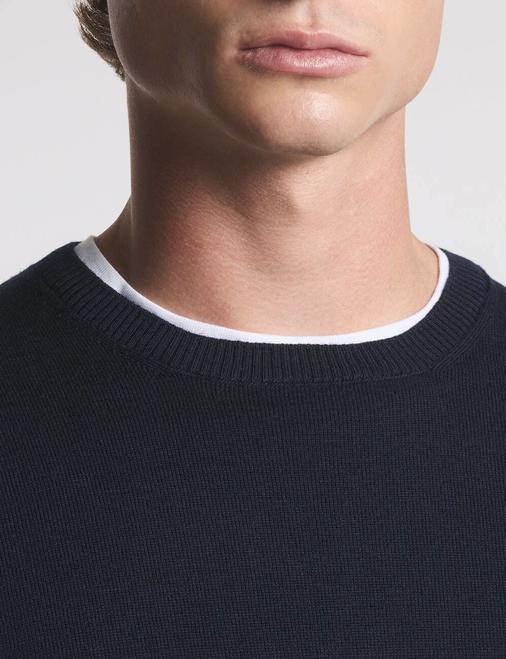 Round-neck Jumper in Wool blue