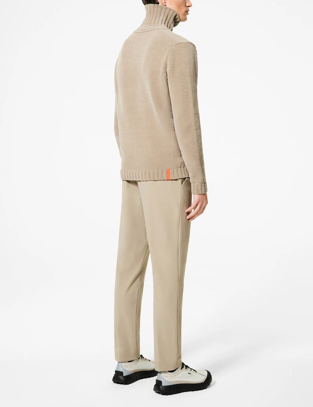 cinematt turtleneck knit