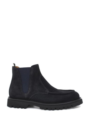 Stivaletto modello beatles in camoscio blu e fondo in gomma leggera