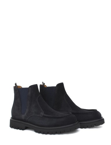 Stivaletto modello beatles in camoscio blu e fondo in gomma leggera