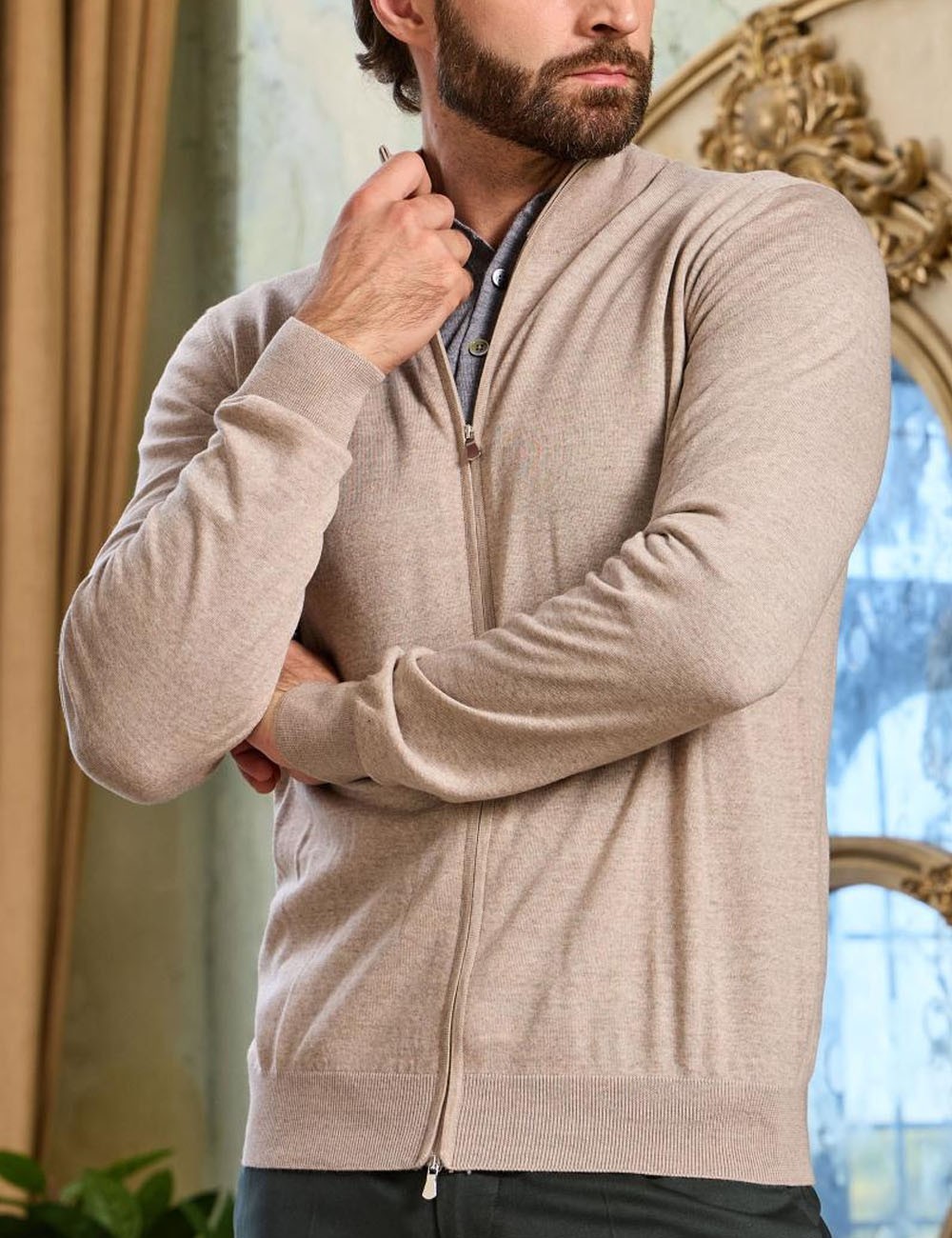 Cardigan con zip beige