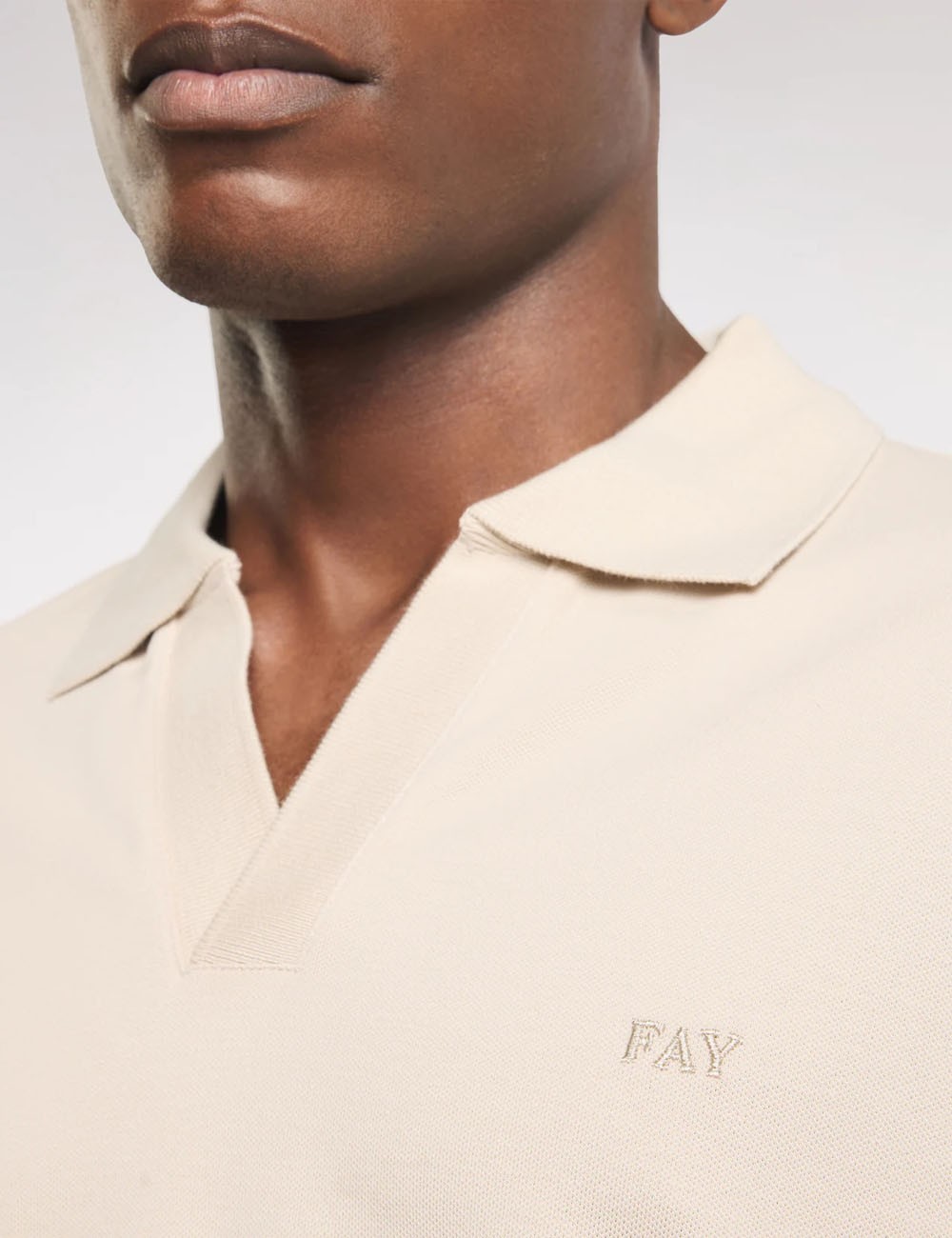 Polo Slim Fit in Piquet Stretch-Beige