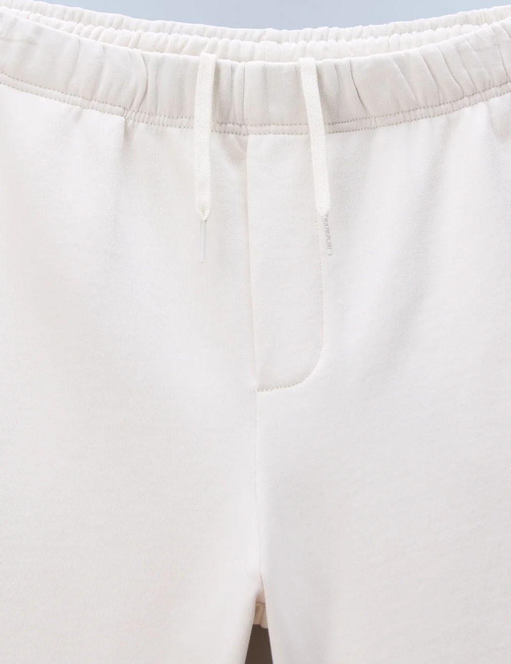 Bermuda Cargo Box Logo White