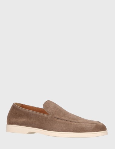 Cocoa suede loafer