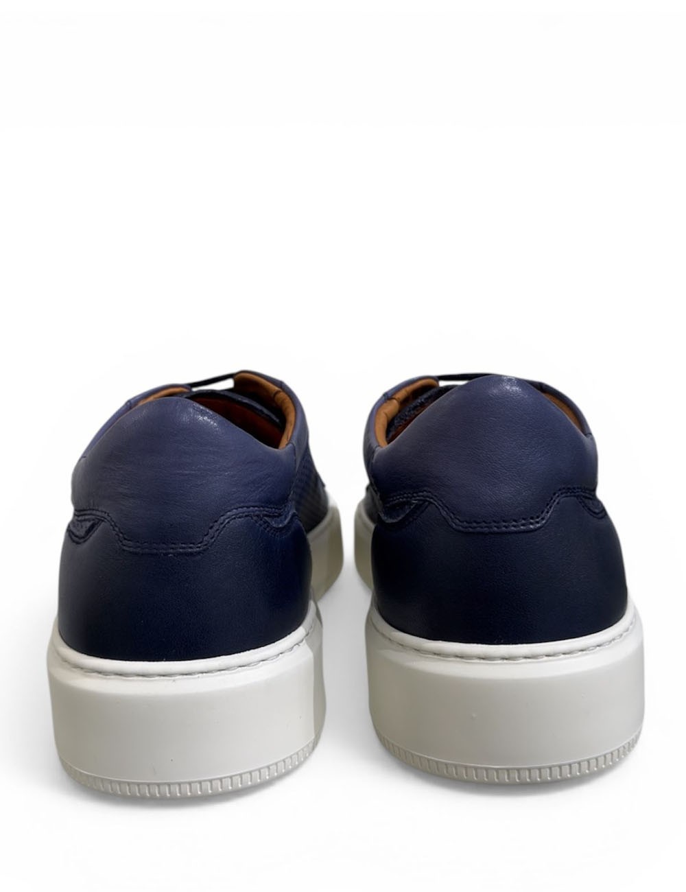 Sneakers DIXAN in pelle traforata jeans