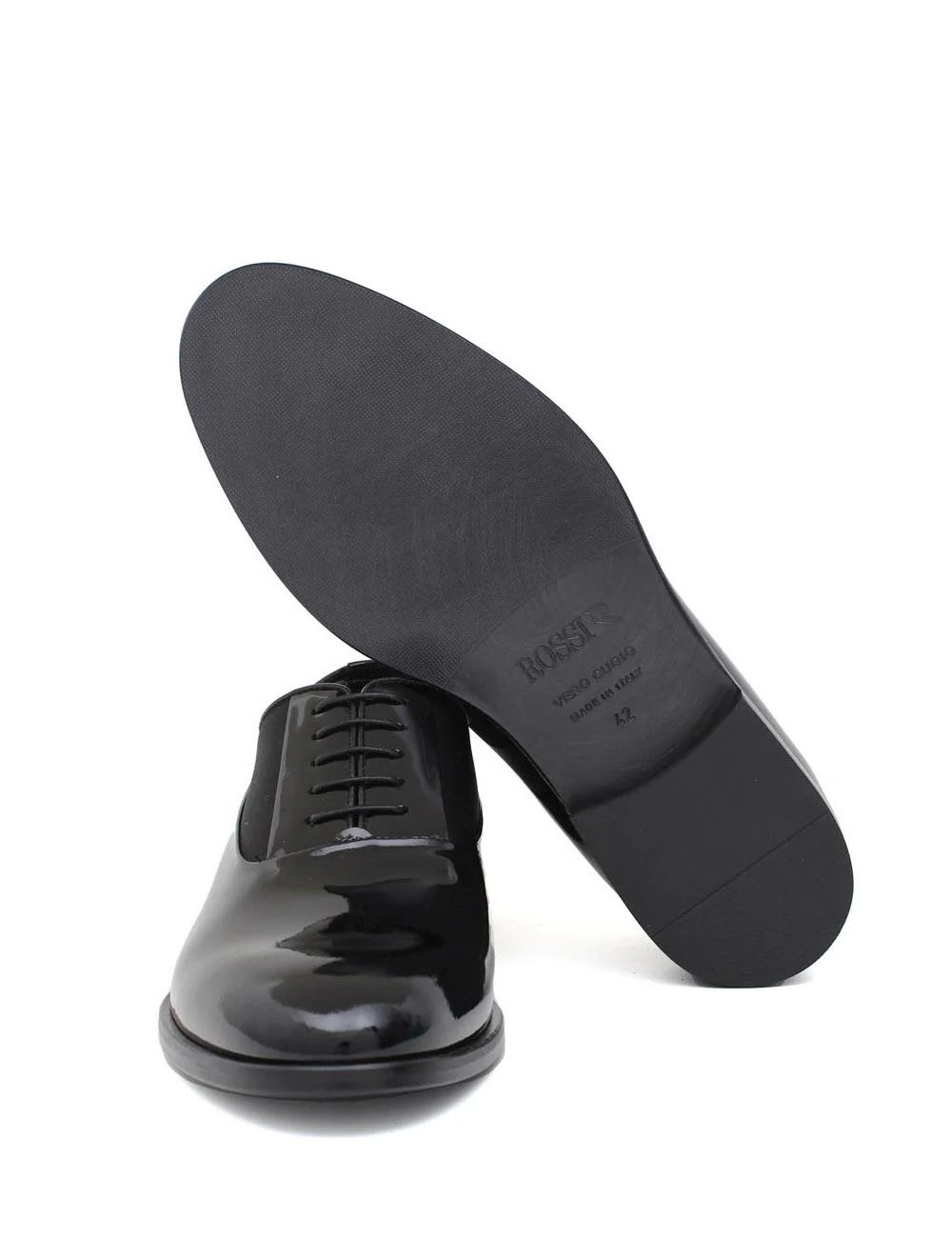 SCARPA CON LACCI NERA IN VERNICE