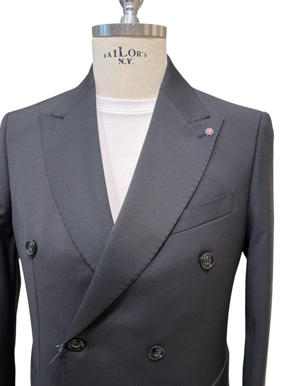 Abito doppiopetto nero